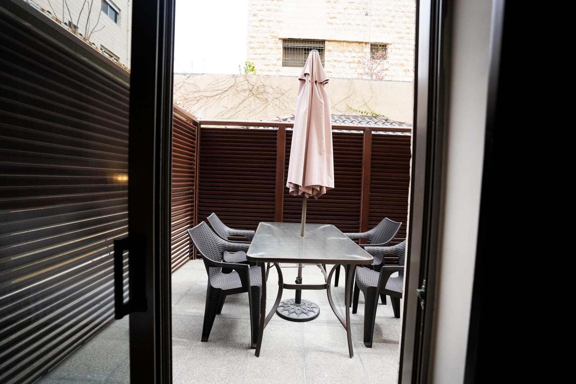 Naylover Hotel Suites Amman Luaran gambar